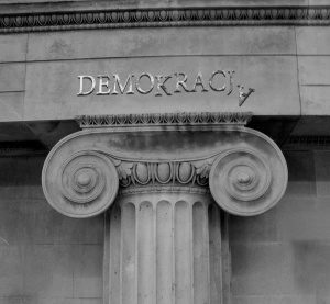 Demokracja niewolnika czy wolnego człowieka?