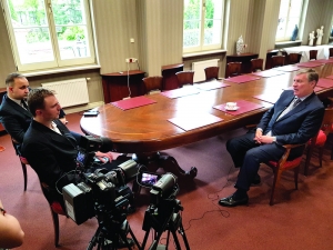 Wybrany na prezydenta narodu - z Tedem Mallochem rozmawia Michał Krupa